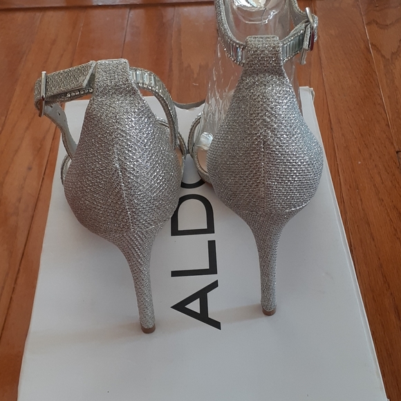 Silver Prom or Bridal Sandals - Picture 3 of 5